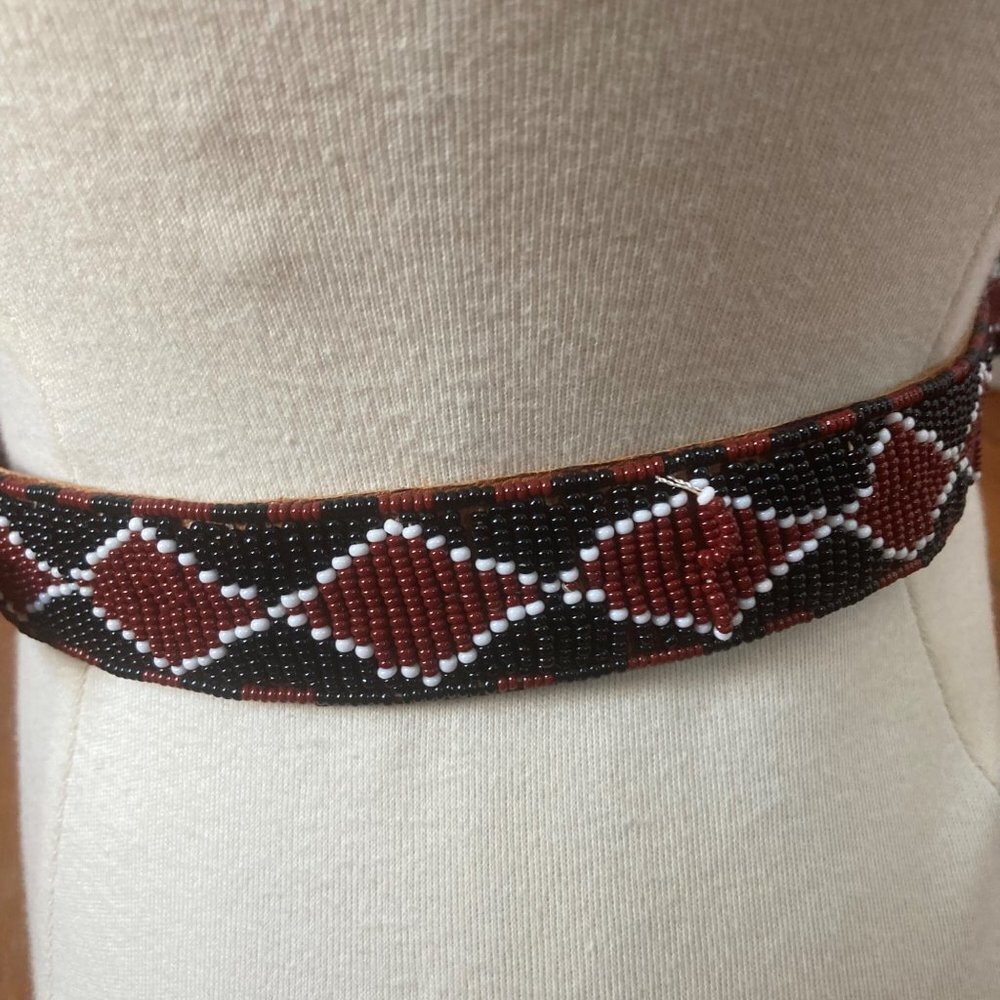 Vintage Hand Beaded Leather Belt Womens Large Red Black Southwestern Rodeo - Picture 8 of 9